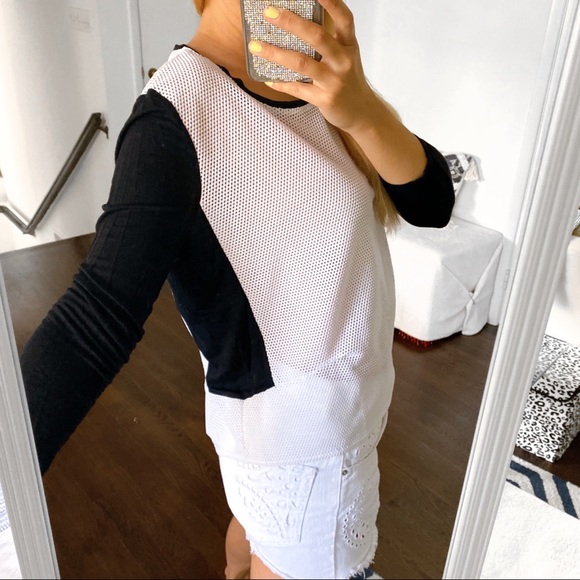 ☑️ HAUTE & REBELLIOUS BLACK WHITE FISHNET CASUAL PULLOVER TOP! - Picture 3 of 10